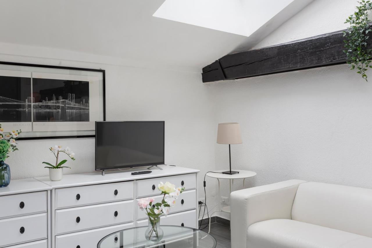 2 Bedroom 2 Bathroom Apt - Duomo 1 Milaan Buitenkant foto