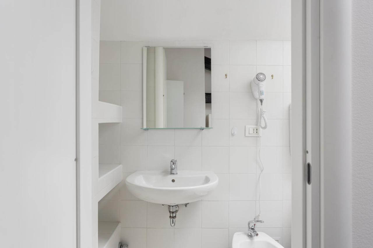 2 Bedroom 2 Bathroom Apt - Duomo 1 Milaan Buitenkant foto
